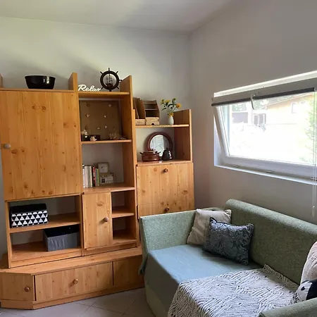 Lesna بيت للعطل